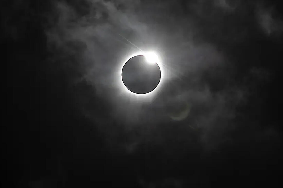 Total Solar Eclipse in Southern Spain and Portugal – with Smithsonian Journeys Total Solar Eclipse in Southern Spain and Portugal – with Smithsonian Journeys