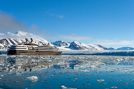 Aug 4, 26 - Monaco Glacier, Spitsbergen