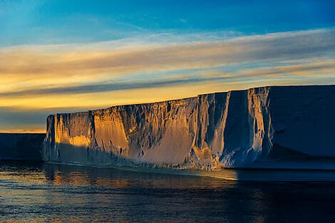 Nov 3, 25 - North Antarctic Peninsula