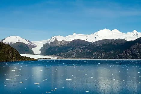 Nov 11, 26 - Skua Glacier (sailing)