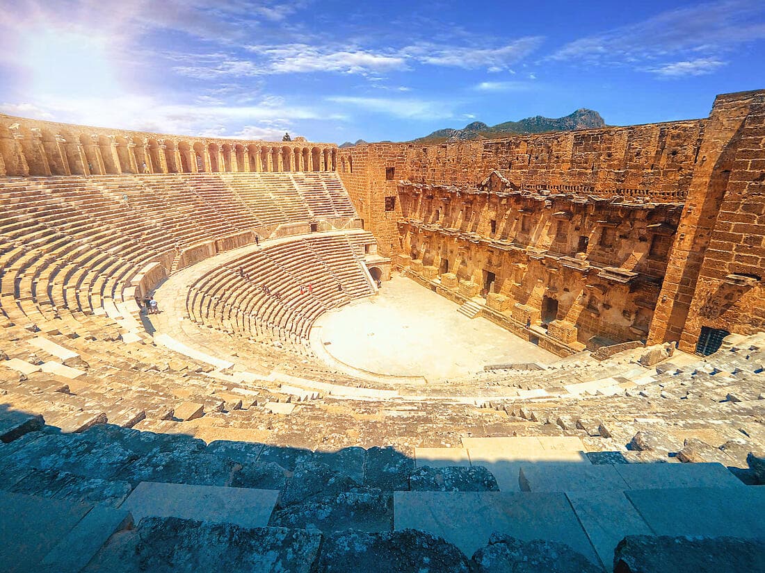 Discover archaeological sites in Antalya province (1 night)