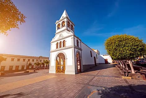 Mar 28, 26 - Puerto del Rosario, Canary Islands