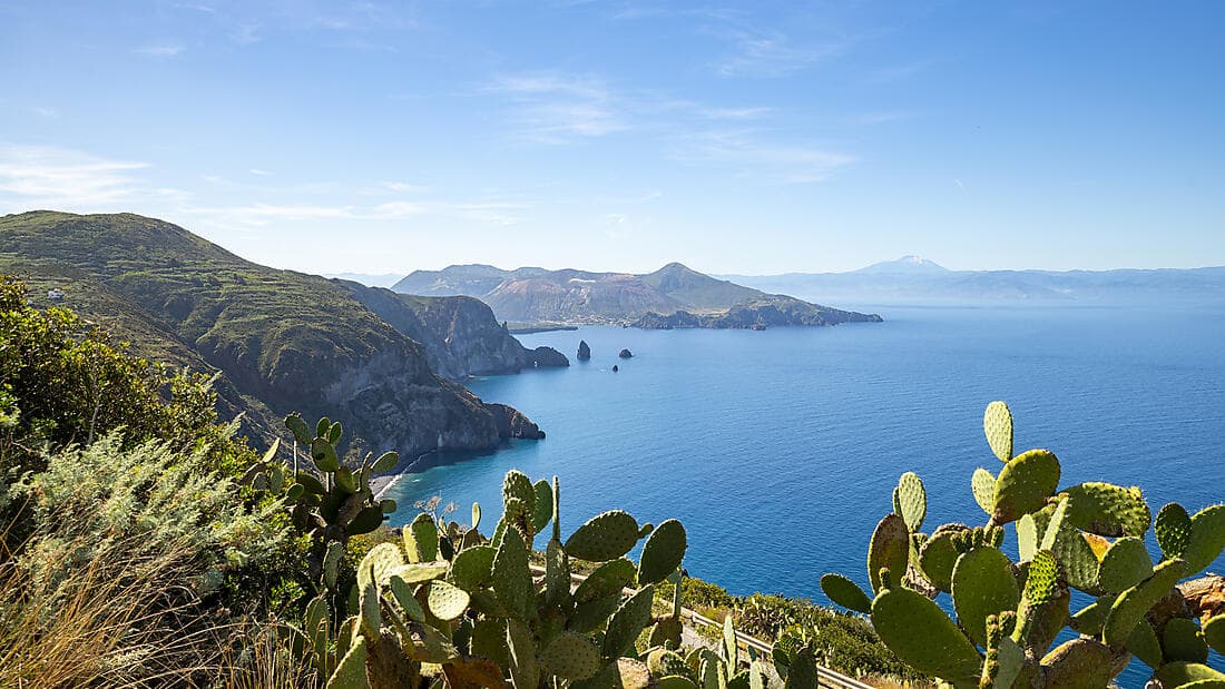 Italian shores and Isle of Beauty