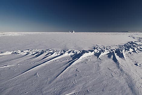 Apr 23, 27 - Exploring the Nares Strait