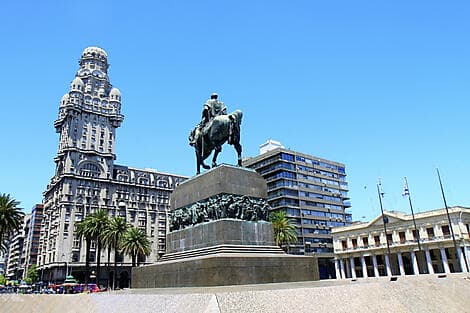 Mar 17, 27 - Montevideo