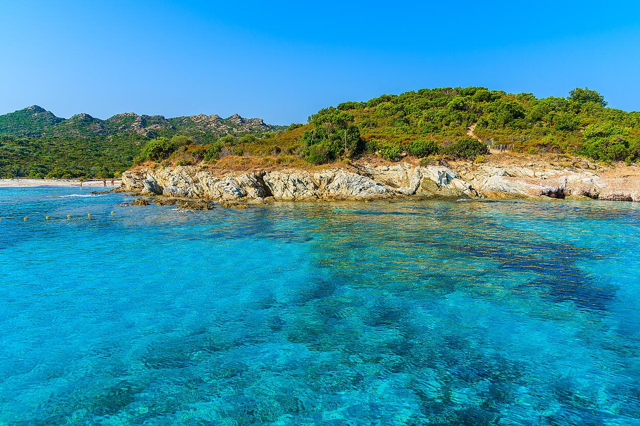 Historic cities and Mediterranean shores 