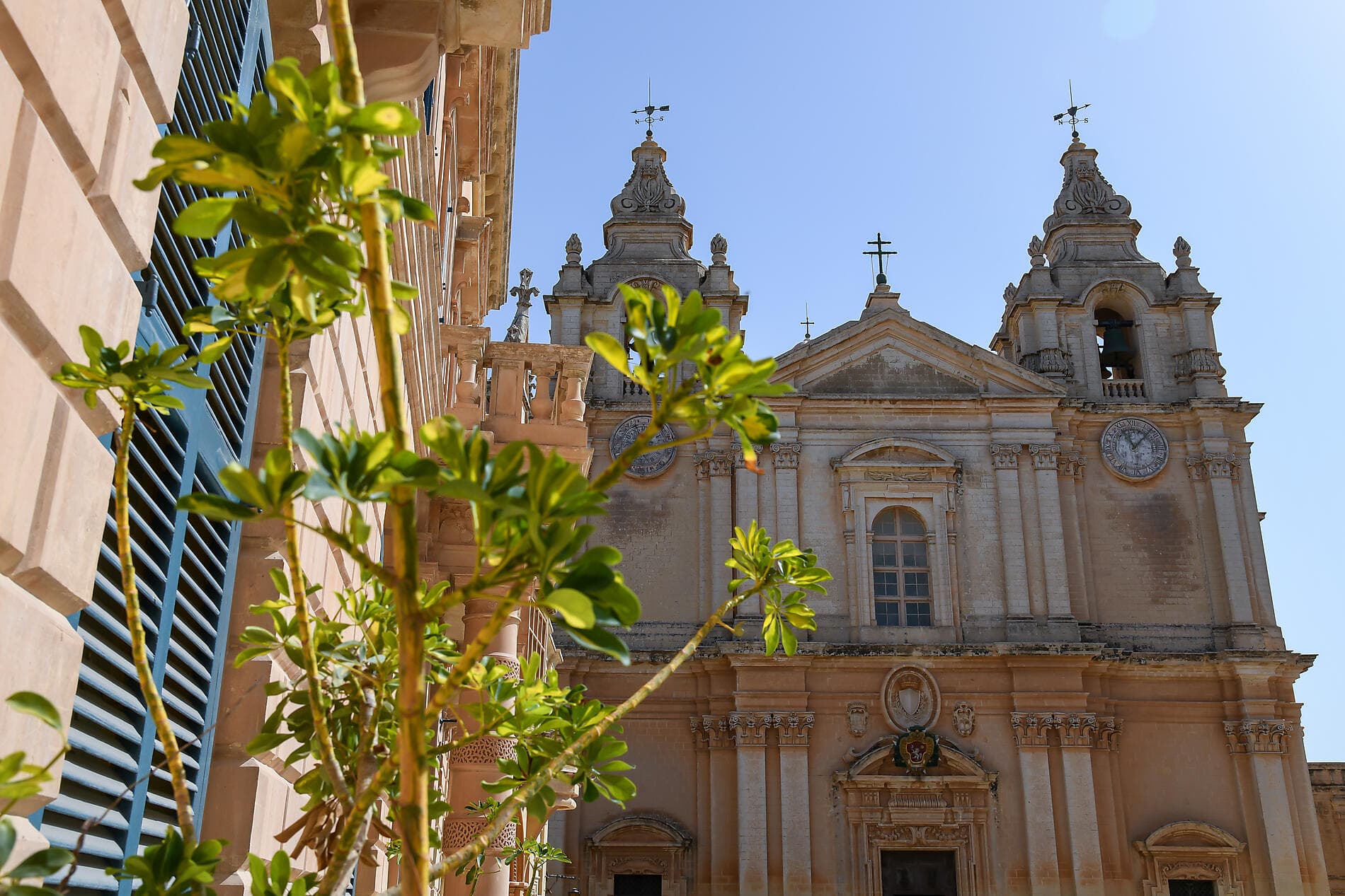 Sicilian gastronomy, diplomacy and heritage  