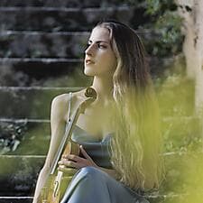 Manon Galy null