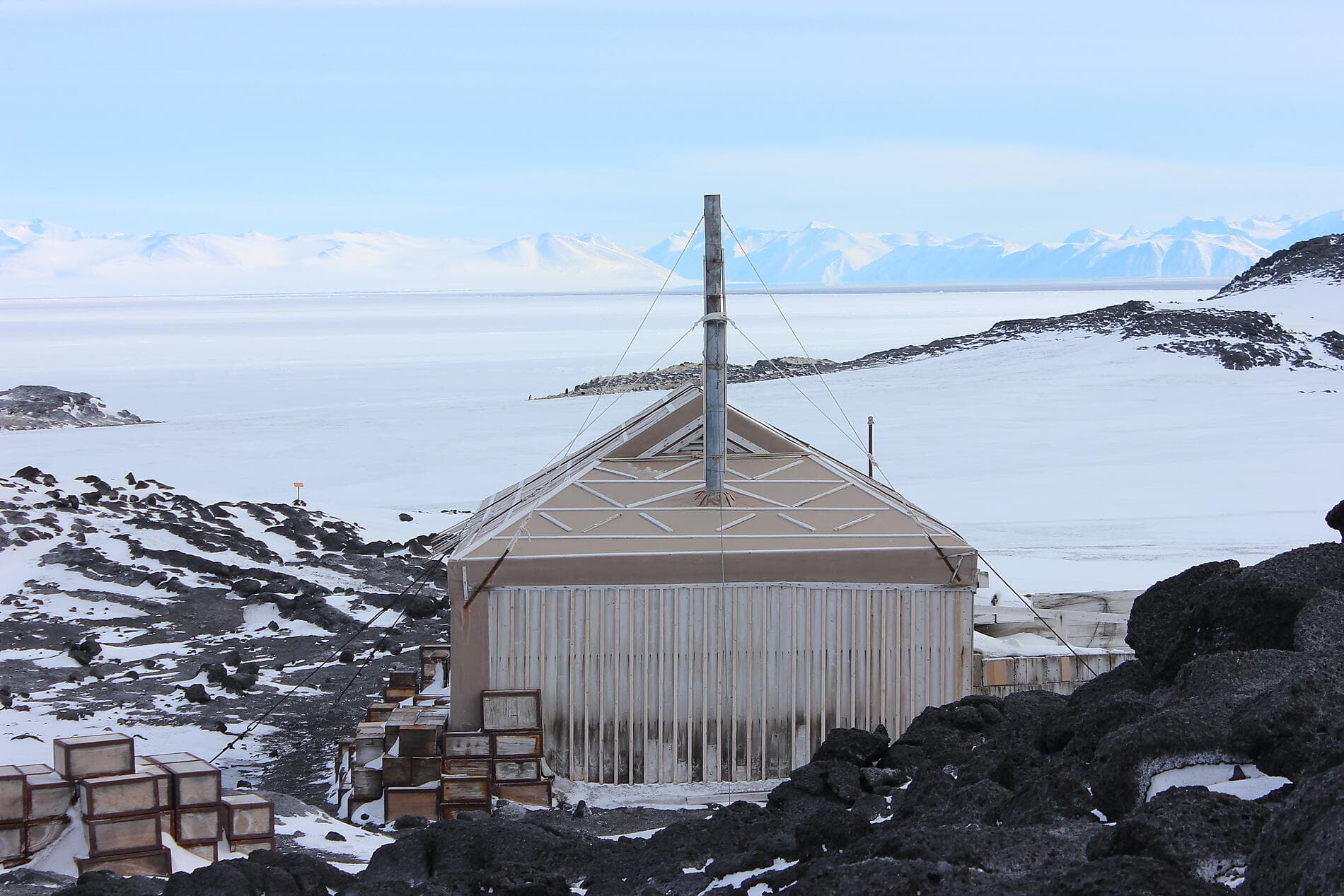 Entre deux continents, terres inexplorées occidentales d'Antarctique 