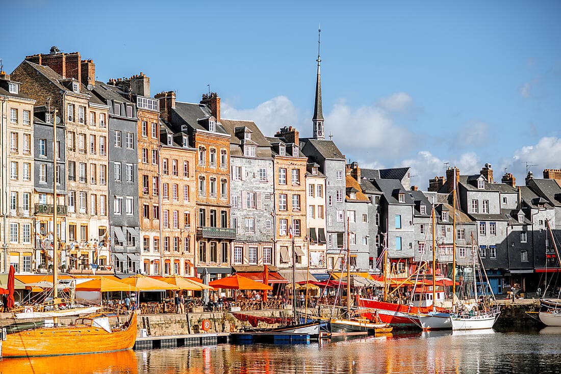 Transfer from Paris Louis Vuitton to Honfleur pier