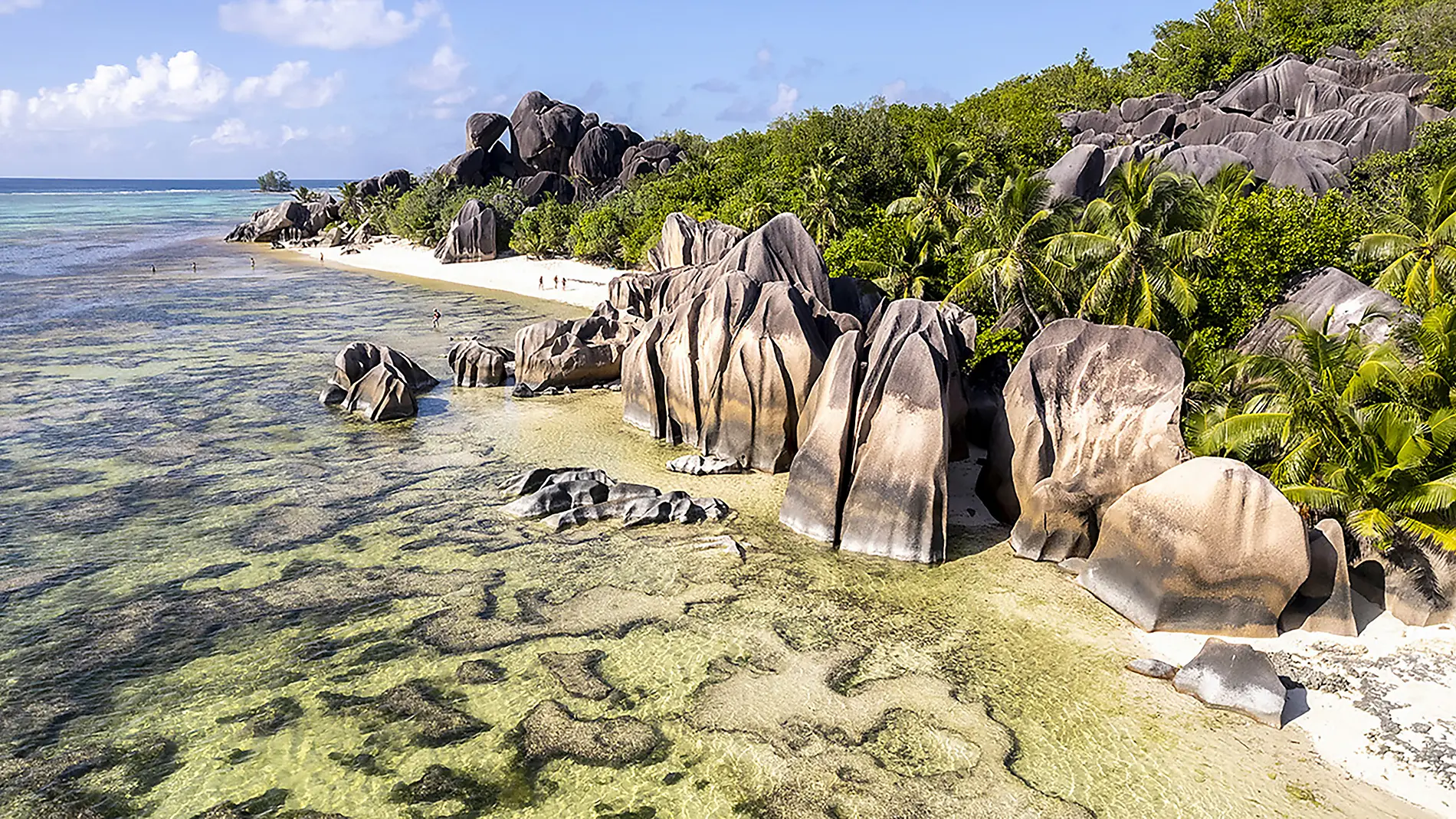 Madagascar and Seychelles: Natural Treasures of the Indian Ocean – with Smithsonian Journeys Madagascar and Seychelles: Natural Treasures of the Indian Ocean – with Smithsonian Journeys